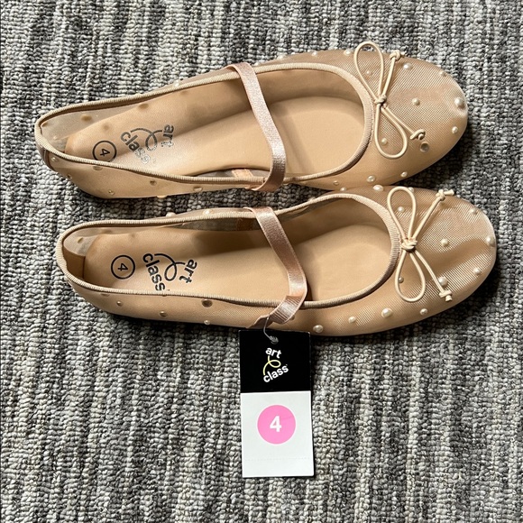 Art Class - Girl’s Fleur Mesh Pearl Ballet Flats Size 4 - Picture 3 of 8